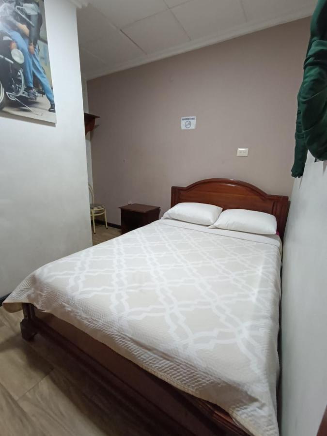 Hostal Alborada Cuenca Zewnętrze zdjęcie